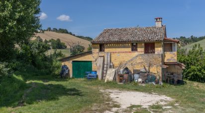 Rustico 4 locali di 140 m² in Filottrano (60024)