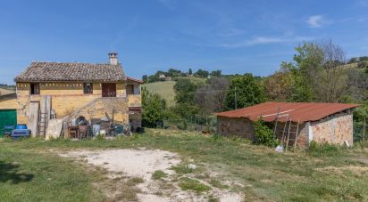 Rustico 4 locali di 140 m² in Filottrano (60024)