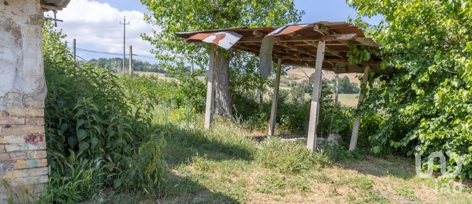 Rustico 4 locali di 140 m² in Filottrano (60024)