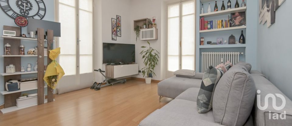 Three-room apartment of 85 m² in Torino (10139)