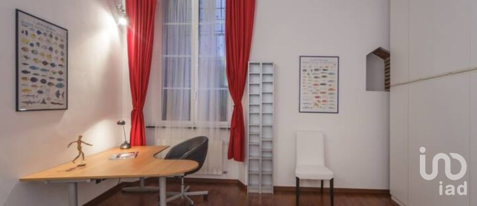 Three-room apartment of 110 m² in Genova (16123)