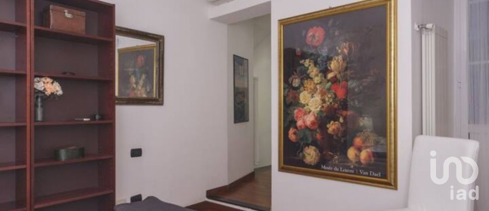 Three-room apartment of 110 m² in Genova (16123)