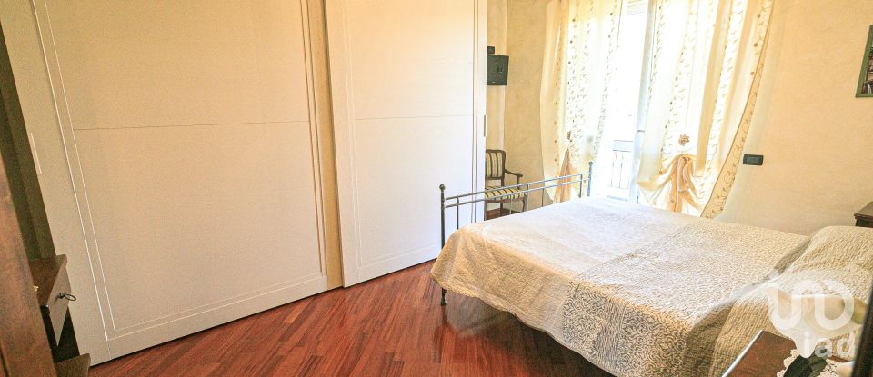 Villa 12 locali di 300 m² in Campomorone (16014)