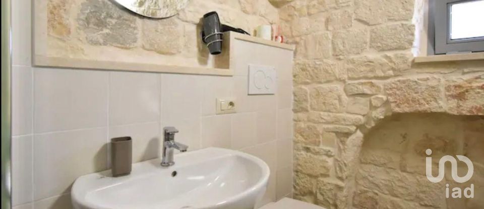 Trullo 4 locali di 100 m² in Alberobello (70011)