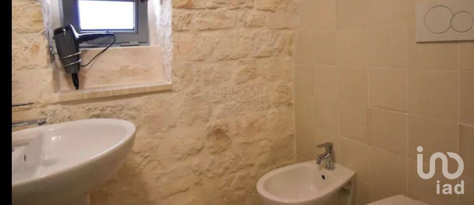 Trullo 4 locali di 100 m² in Alberobello (70011)