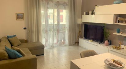 Three-room apartment of 91 m² in Busto Arsizio (21052)