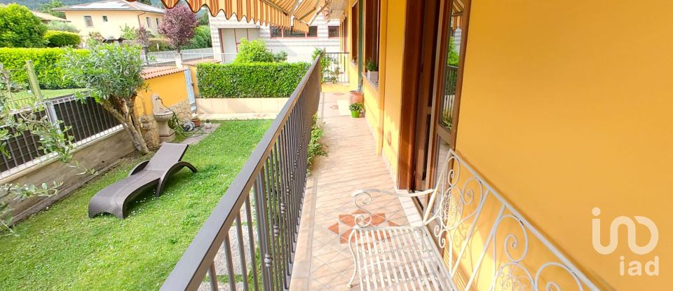 Villa Bifamiliare 8 locali di 196 m² in Botticino (25082)