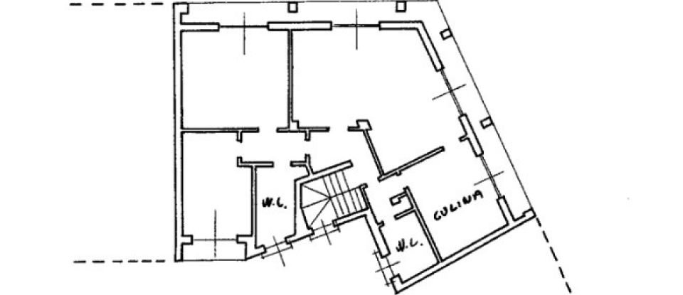 Costruzione di 518 m² in Cantù (22063)