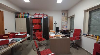 Offices of 339 m² in L'Aquila (67100)