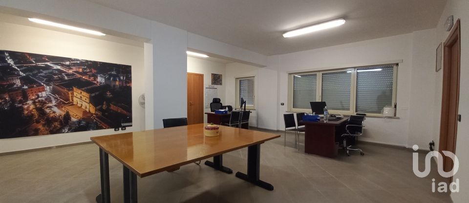 Uffici di 339 m² in L'Aquila (67100)