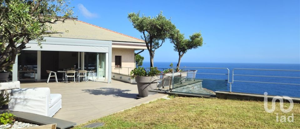 Loft 7 rooms of 100 m² in Arenzano (16011)