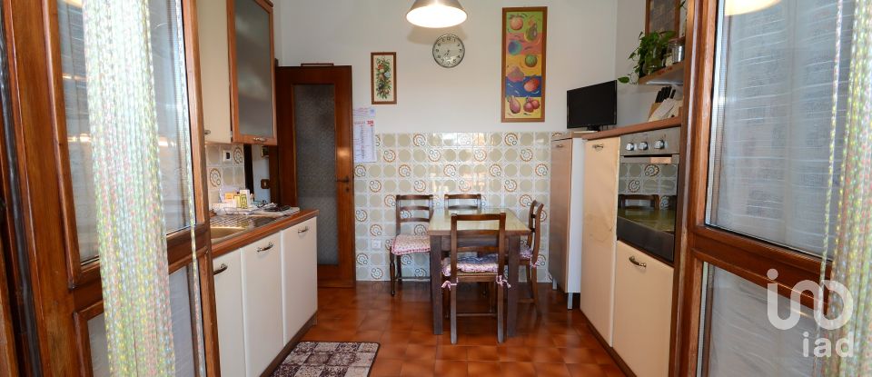 Apartment 0 rooms of 91 m² in Roma (00155)