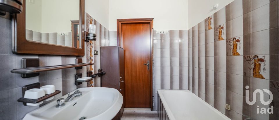 Casa indipendente 7 locali di 340 m² in Ostellato (44020)