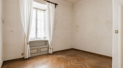Three-room apartment of 101 m² in Roma (00182)