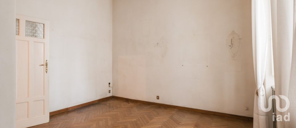 Three-room apartment of 101 m² in Roma (00182)