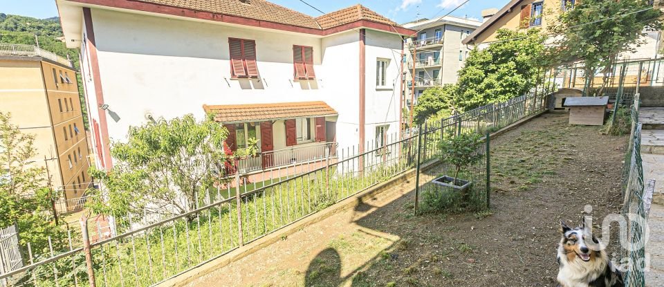 Villa Bifamiliare 7 locali di 100 m² a Campomorone (16014)