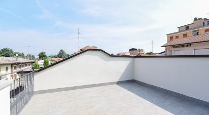 Three-room apartment of 152 m² in Seveso (20822)