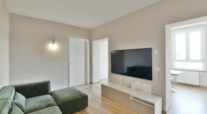 Three-room apartment of 152 m² in Seveso (20822)
