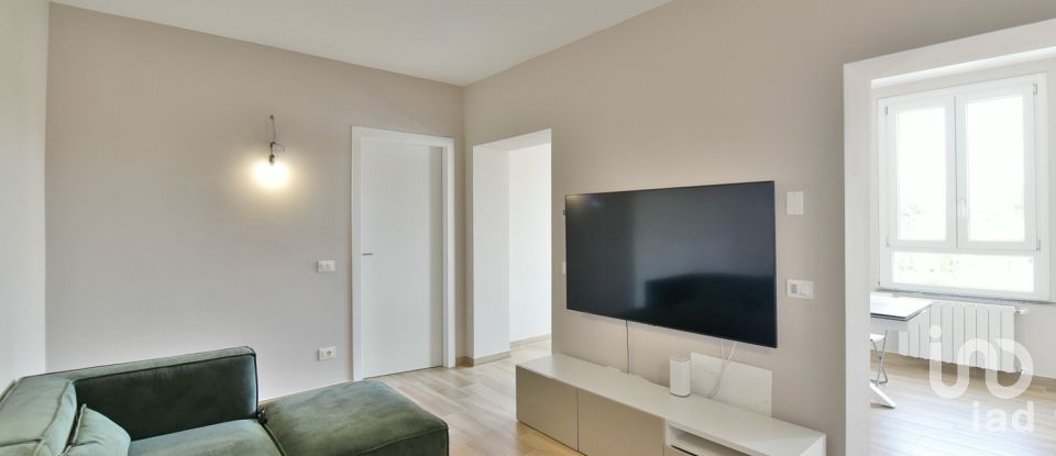 Three-room apartment of 95 m² in Seveso (20822)