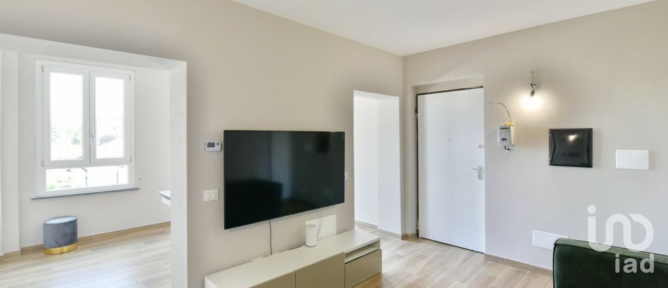 Three-room apartment of 95 m² in Seveso (20822)