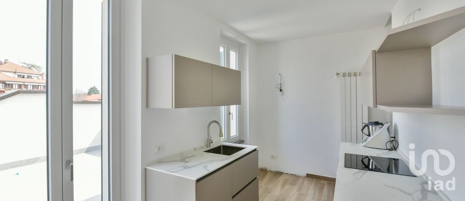 Three-room apartment of 95 m² in Seveso (20822)