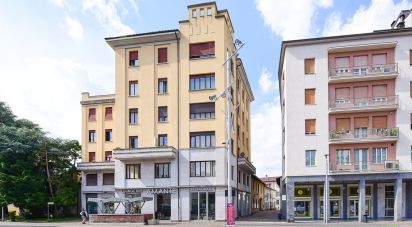 Four-room apartment of 169 m² in Seregno (20831)