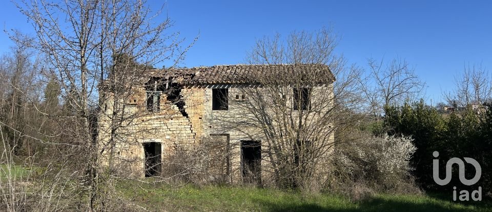 Casa indipendente 0 locali di 120 m² in Monteleone di Fermo (63841)