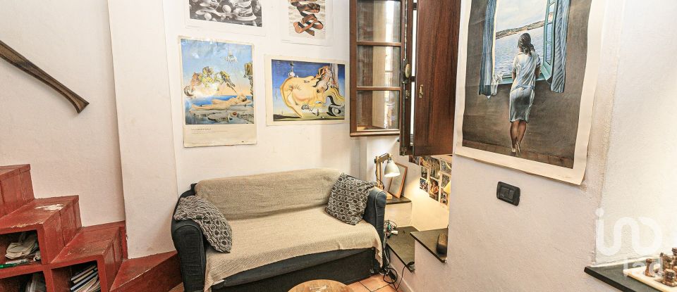 Two-room apartment of 40 m² in Genova (16124)