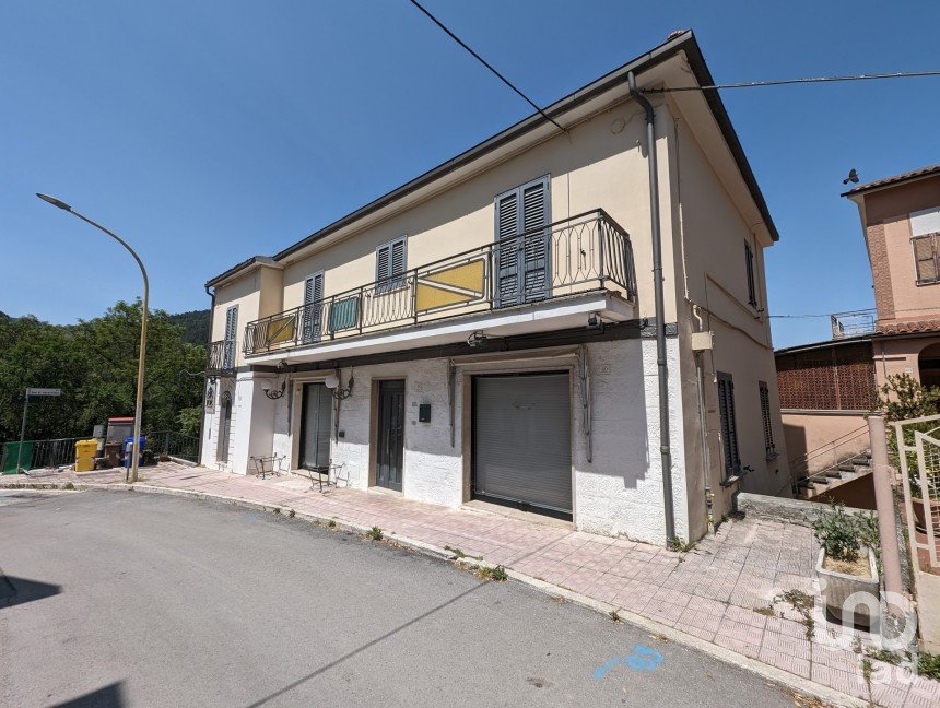 Town house 6 rooms of 100 m² in Bussi sul Tirino (65022)