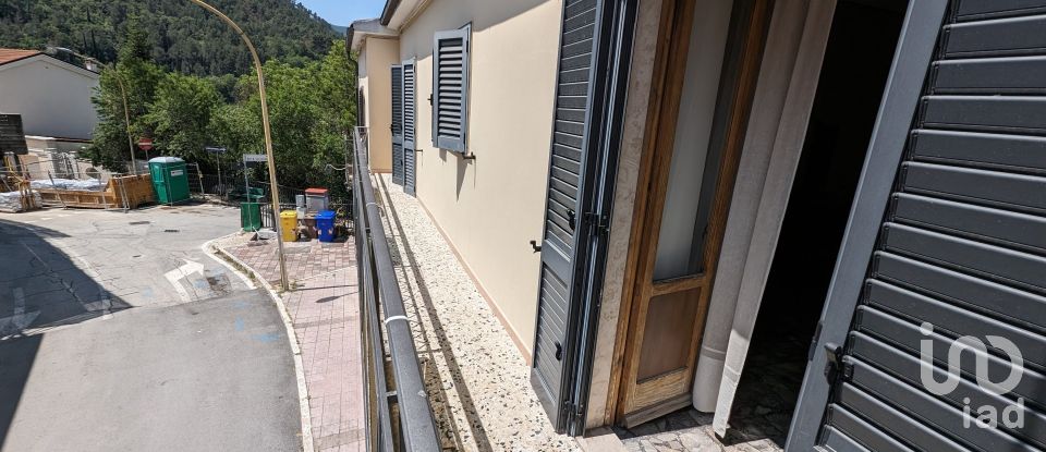 Casa indipendente 6 locali di 100 m² in Bussi sul Tirino (65022)