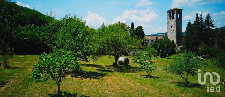 Farm 17 rooms of 380 m² in Barberino di Mugello (50031)