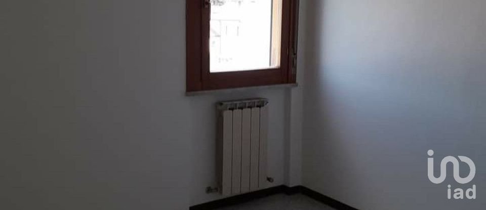 Apartment 6 rooms of 120 m² in Aulla (54011)