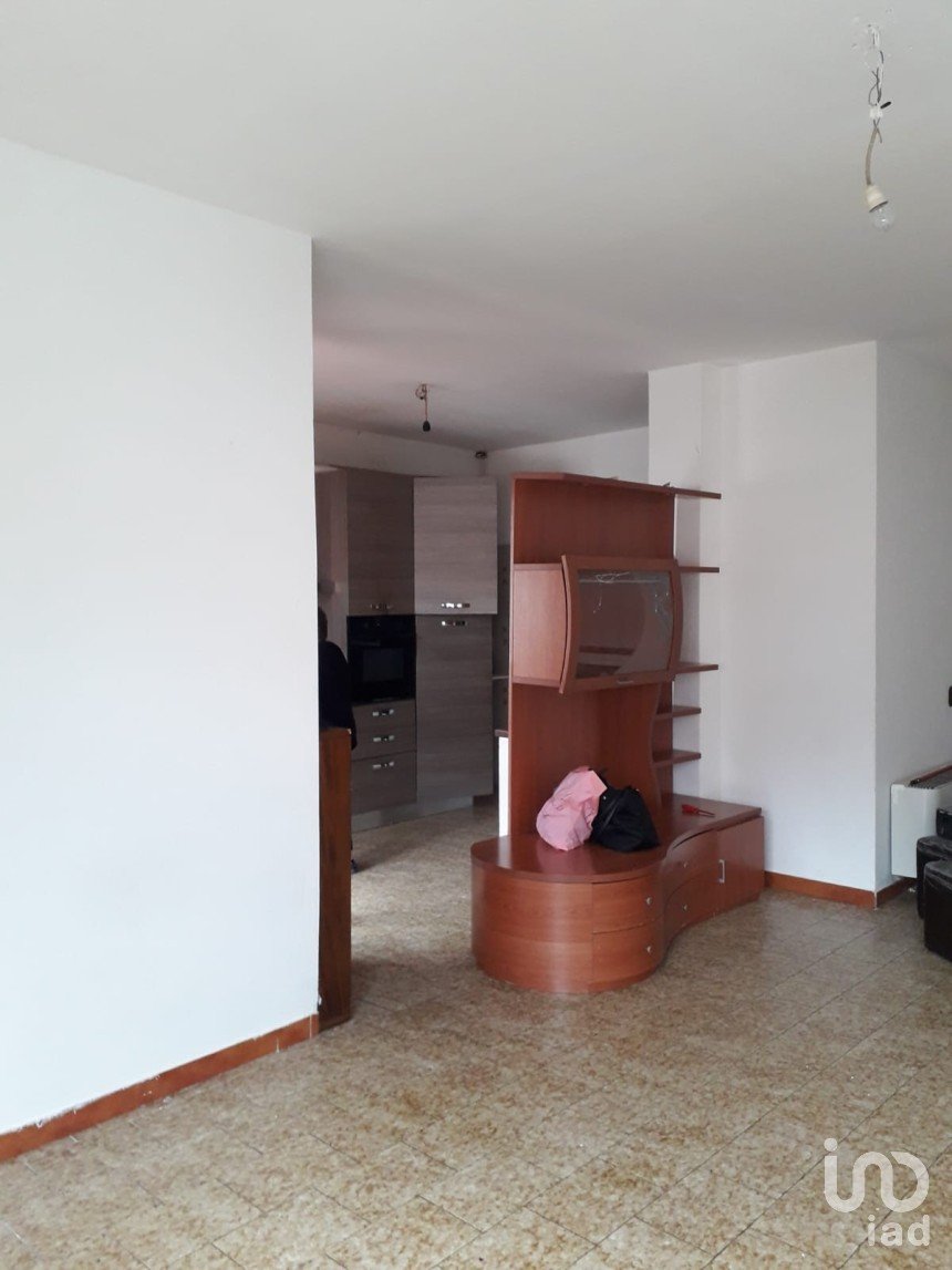 Three-room apartment of 113 m² in Aulla (54011)