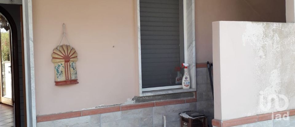 Four-room apartment of 90 m² in Licciana Nardi (54016)