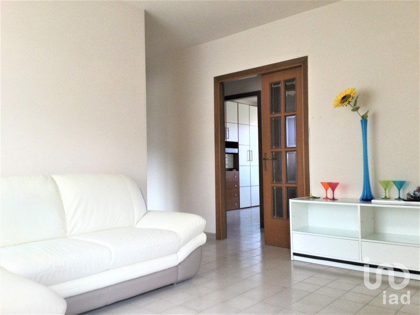 Appartamento 6 locali di 80 m² a Aulla (54011)