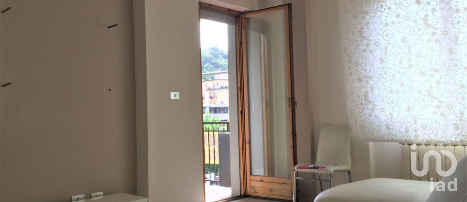 Appartamento 6 locali di 80 m² a Aulla (54011)