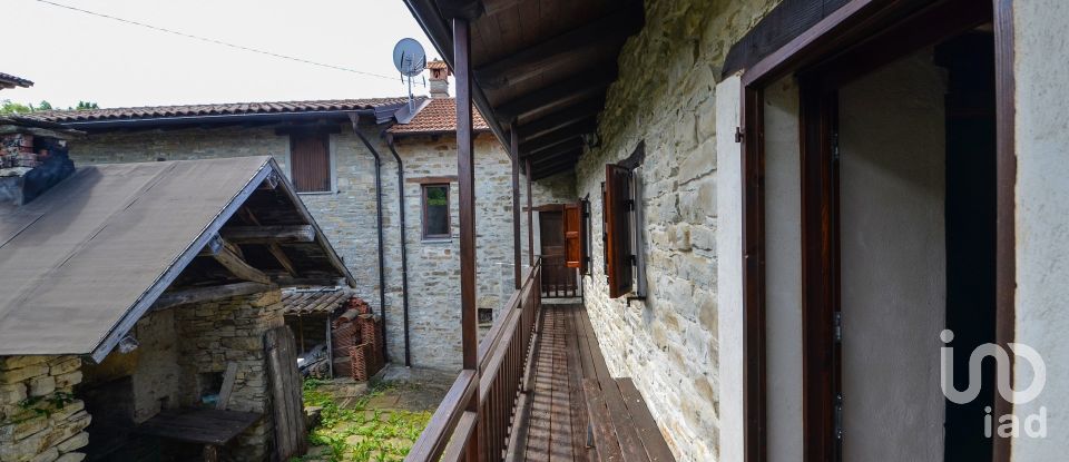 Casa di paese 8 locali di 160 m² in Prunetto (12077)