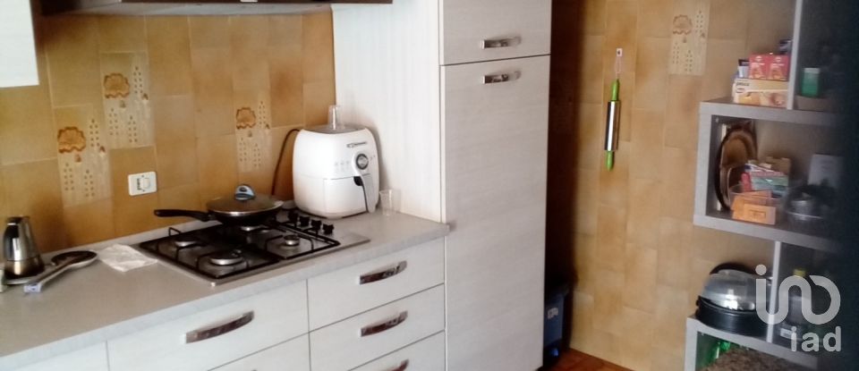 Villa 9 locali di 254 m² in Alessandria (15122)