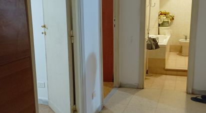 Three-room apartment of 87 m² in Roma (00179)