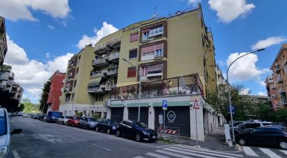 Apartment 5 rooms of 63 m² in Roma (00179)