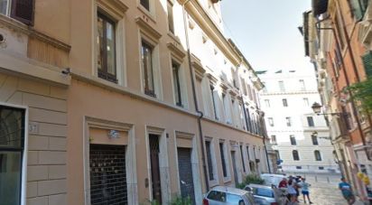 Shop / premises commercial of 300 m² in Roma (00186)