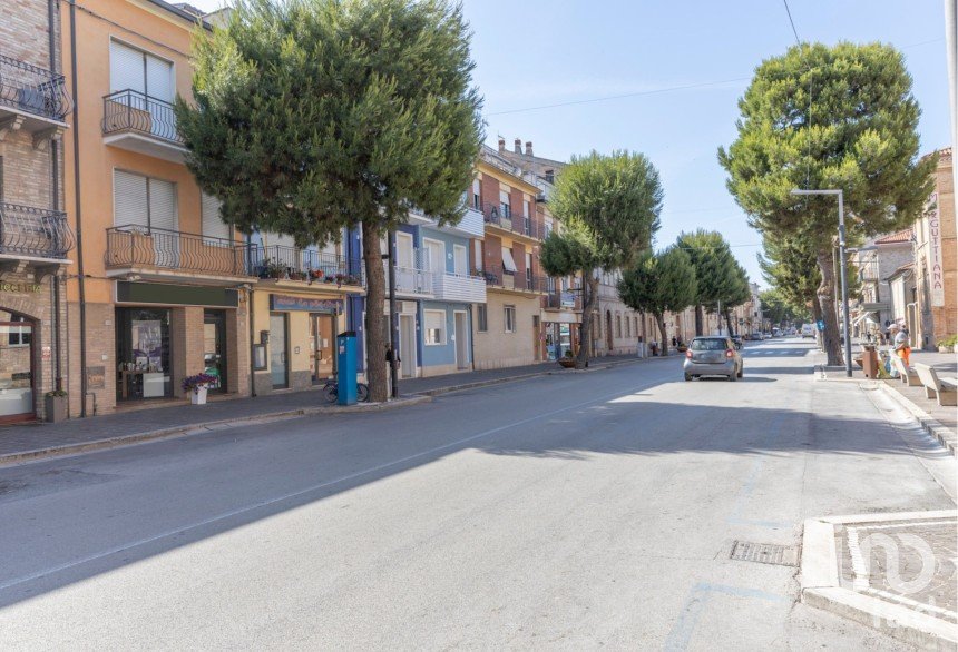 Negozio / locale commerciale di 69 m² in Porto Recanati (62017)