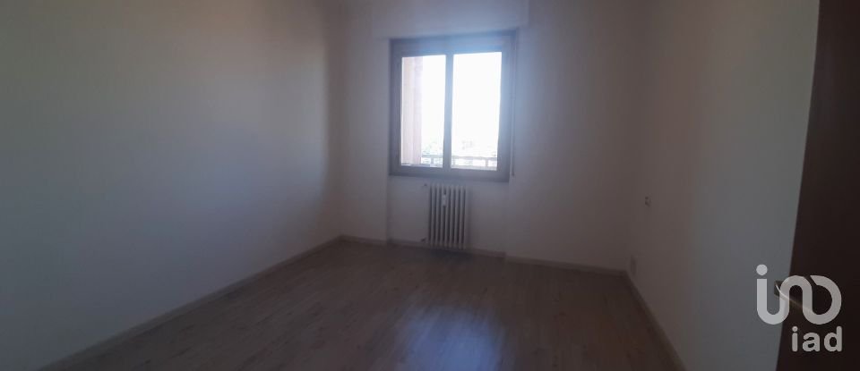 Three-room apartment of 64 m² in Senago (20030)