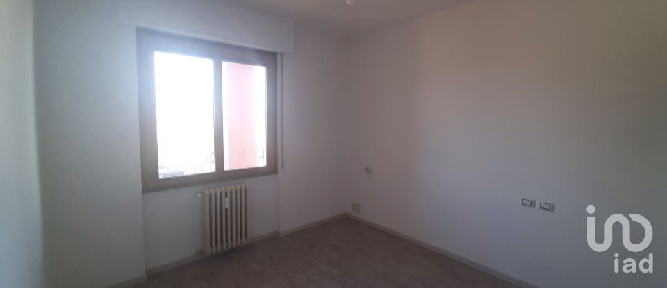 Three-room apartment of 64 m² in Senago (20030)