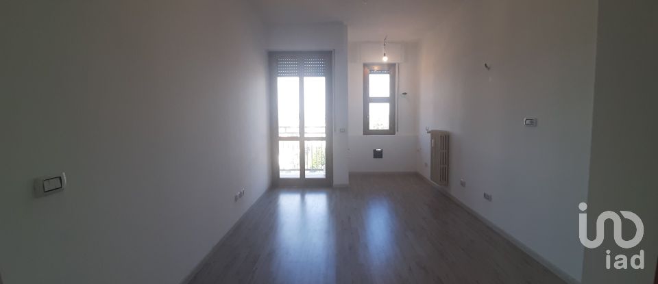 Three-room apartment of 64 m² in Senago (20030)