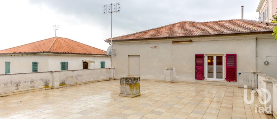 Casa indipendente 5 locali di 190 m² in Castelfidardo (60022)