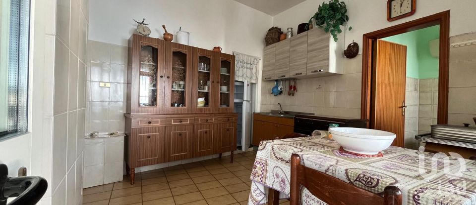 Palazzo / Stabile 5 locali di 103 m² a - (87030)