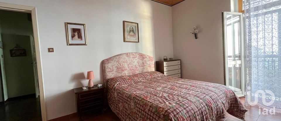 Palazzo / Stabile 5 locali di 103 m² a - (87030)