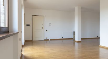 House boat 12 rooms of 433 m² in Civitanova Marche (62012)