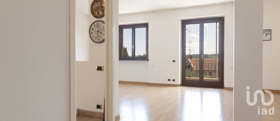 Villa Bifamiliare 12 locali di 433 m² in Civitanova Marche (62012)